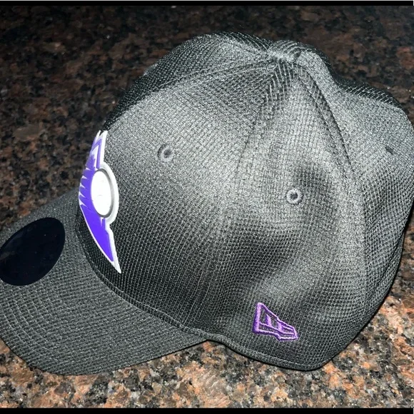 Colorado Rockies New Era 39Thirty Hat - Size L-XL - Picture 3 of 7
